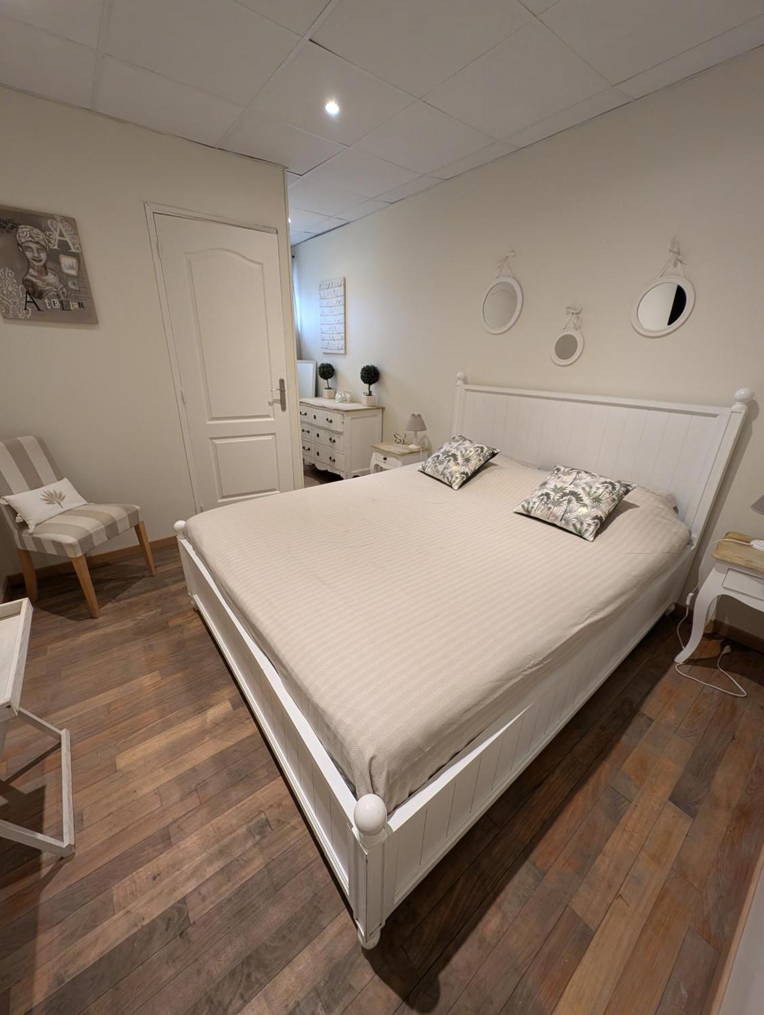 Appart'Hotel Auxerre Monéteau Oda fotoğraf